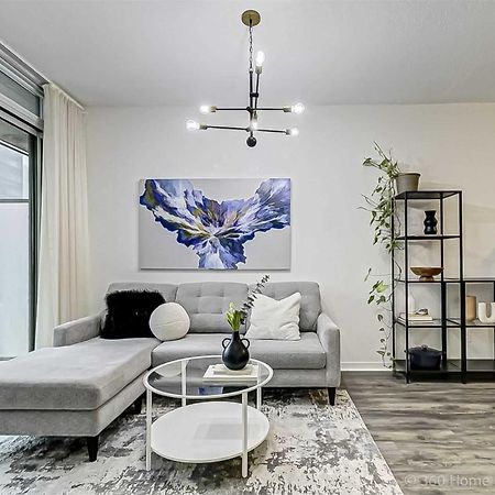 Prime Location - Stunning 2-Bdrm Condo Toronto Eksteriør billede